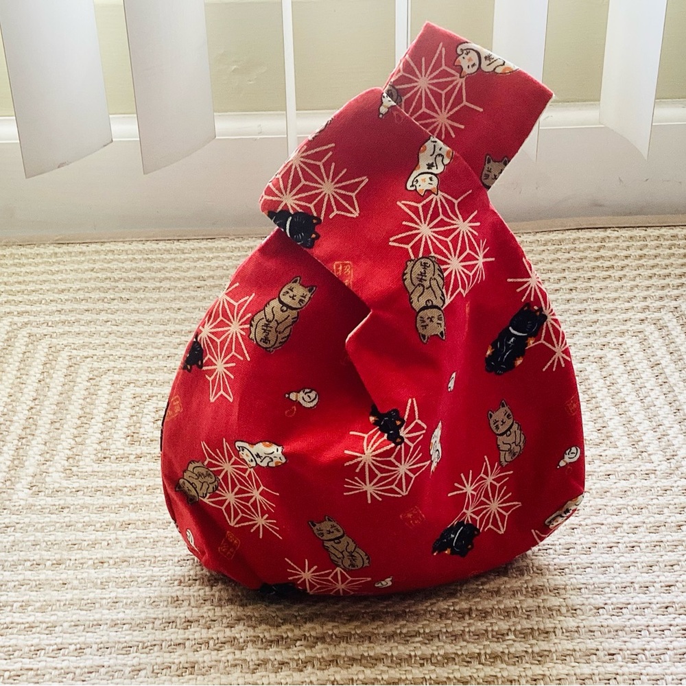 ALL NEW Japanese maneki neko textile wrist bag
